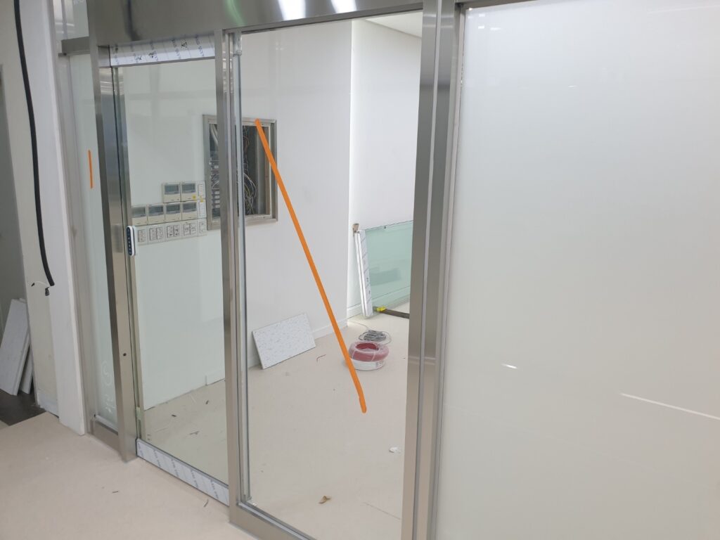 청라 자동문 설치, 첫인상을 결정하는 중요한 선택 worklog field 1tjl5