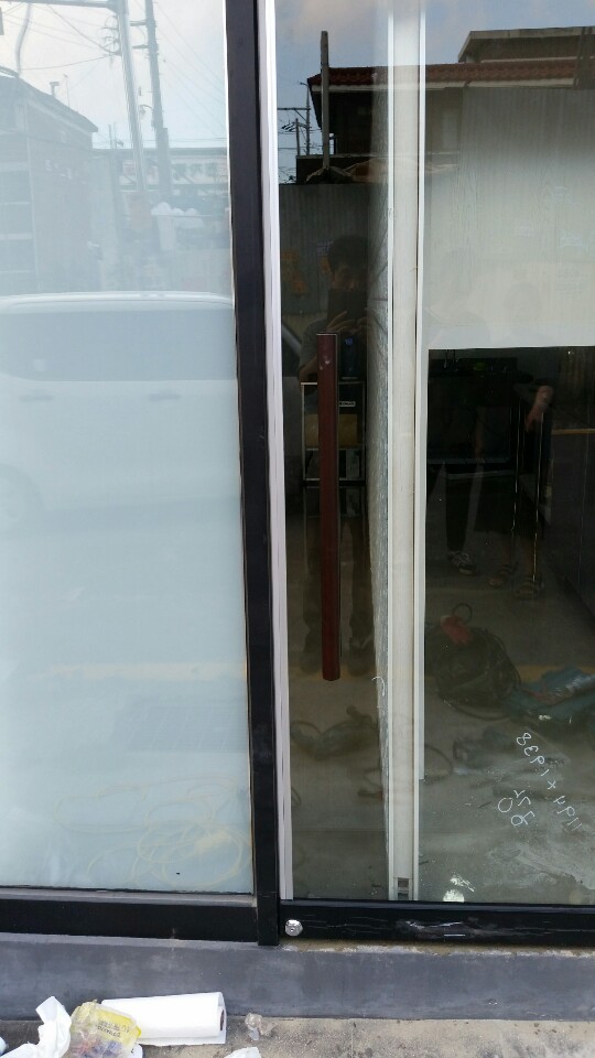 일산 강화도어 설치 완료 측면 사진