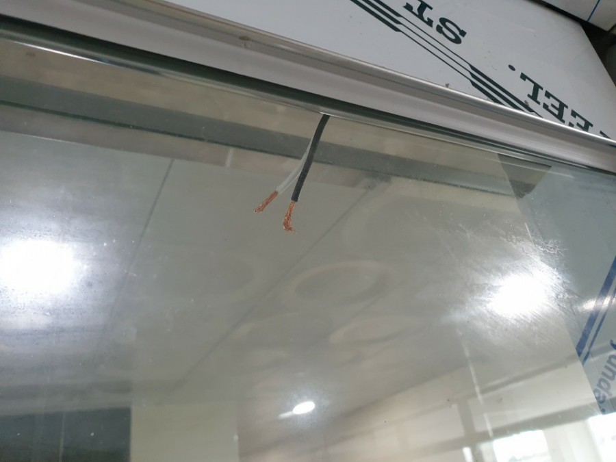 일산동구 정발산동 양개자동문 설치, 꼼꼼한 시공 후기 자동문이 열린 상태의 외부 모습